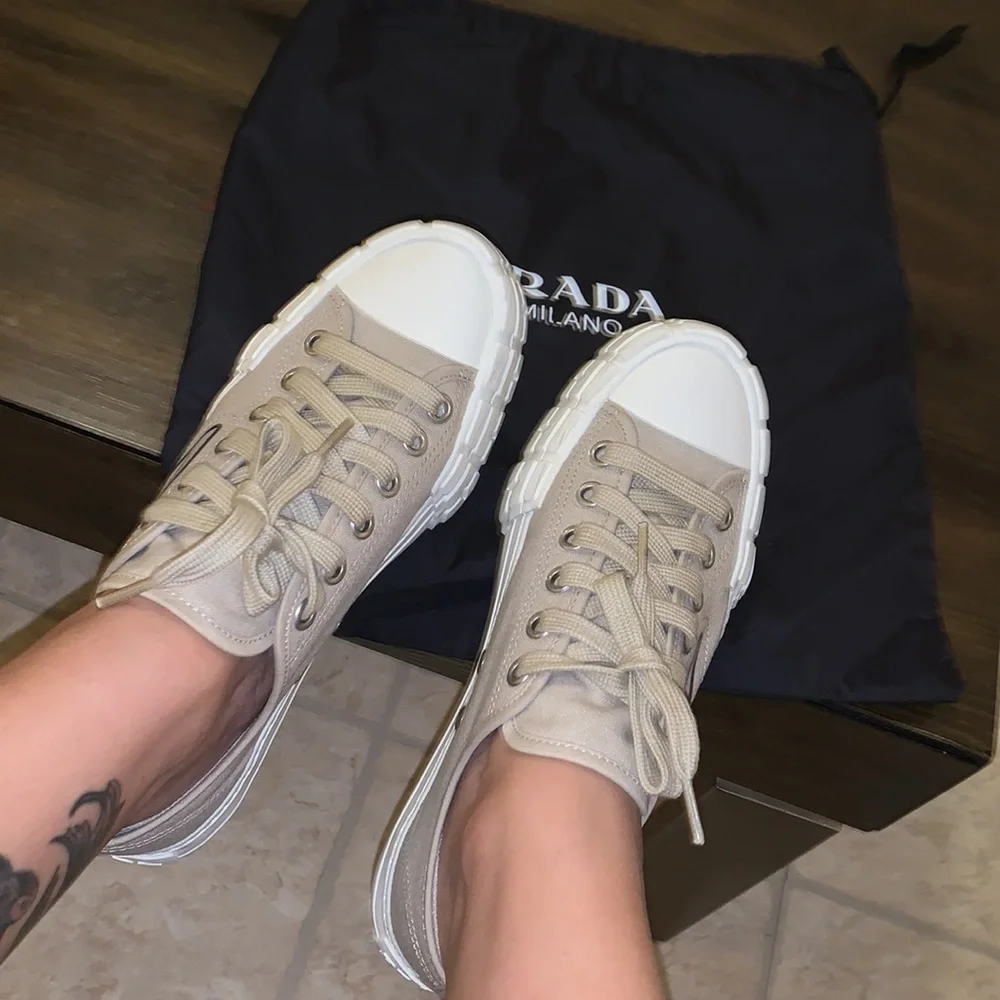 Prada Low Top Beige Sneakers Size 39.5 - Picture 13 of 17